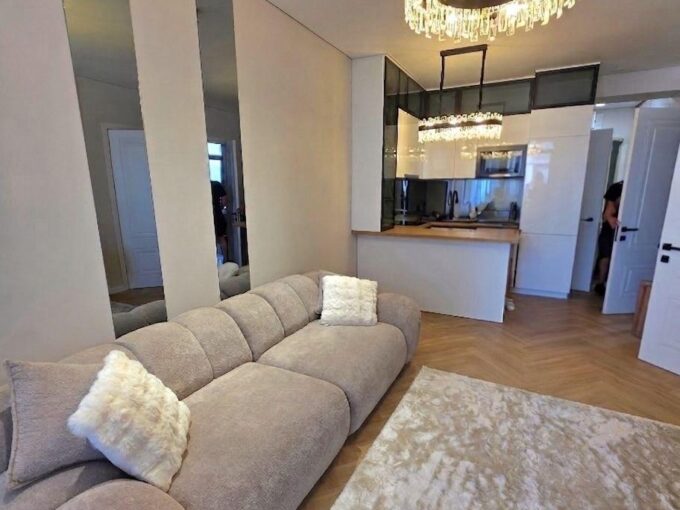 Интерьер светлой 3-комнатной квартиры 60 м² в Bagrationi Residence