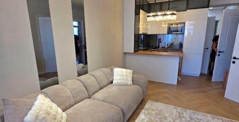 Интерьер светлой 3-комнатной квартиры 60 м² в Bagrationi Residence