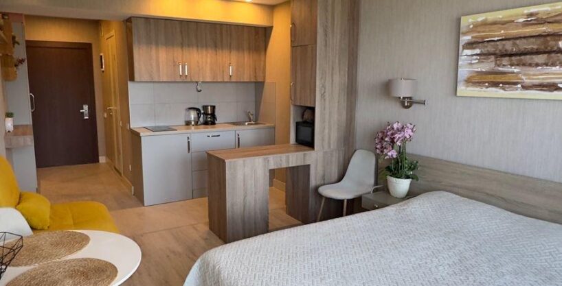 Интерьер квартиры-студии 33 м² в Orbi Beach Tower в Батуми