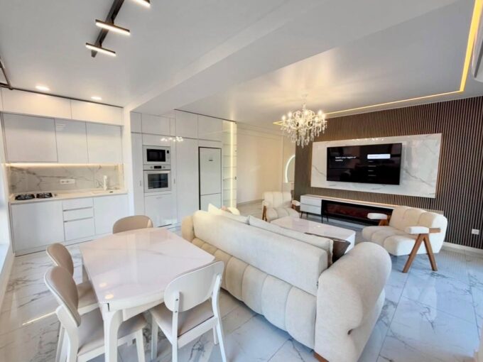 Интерьер квартиры 120 м² в ЖК Smart House в Батуми