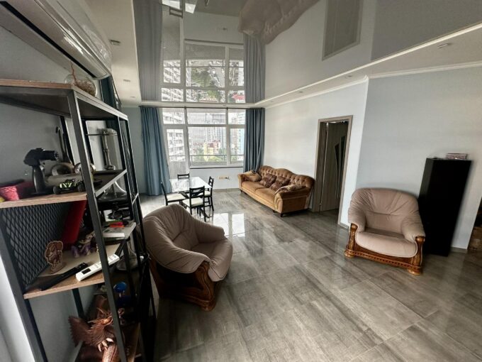 Купить 3-комнатную квартиру в Батуми — 150 м²